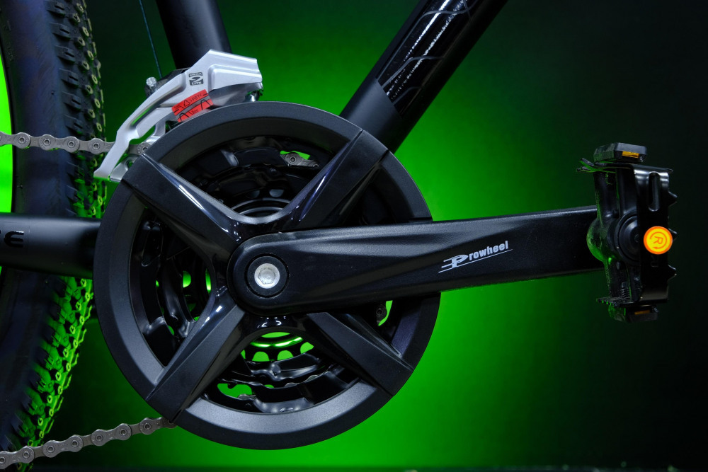 Lorak 7.0 Матовый Чёрный/Зелёный рама 19 (на рост 171-182)