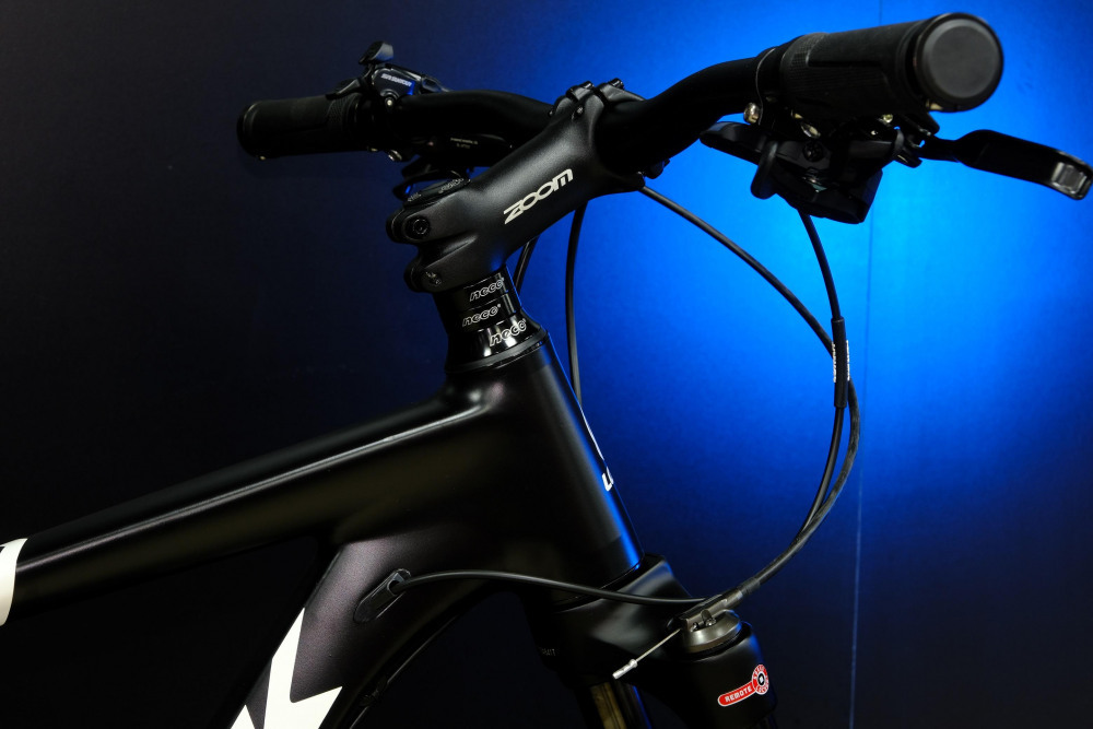 LORAK Sel 9780 Матовый Чёрный/Белый рама 19 (на рост 171-182)